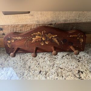 Vintage Painted Wood 4-peg Wall Hook Rack